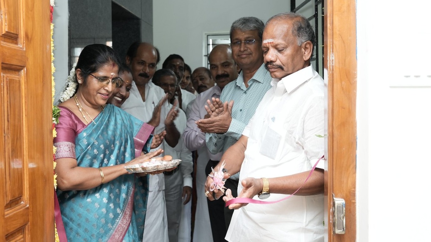 Shri. K. Rethinam inaugurating the second floor of Samara Assisted Living
