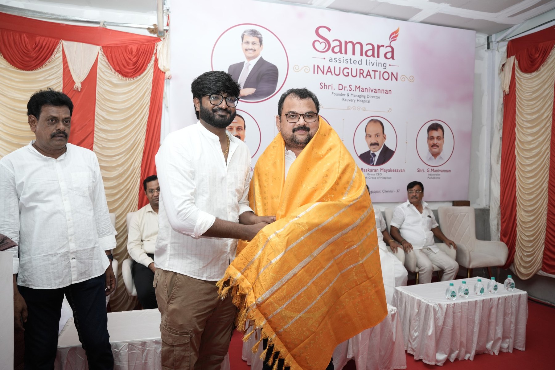 Mr. Sakithya Ram honouring Shri. M. M. Abdulla, M.P. at Samara